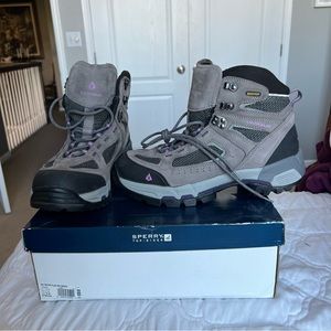 Vasque hiking boot